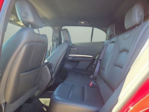 Used 2024 Cadillac XT4 Premium Luxury image 17