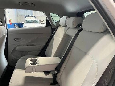 Used 2024 Hyundai Kona SEL AWD/4WD image 18