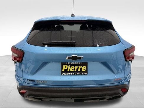 New 2026 Chevrolet Trax RS image 3