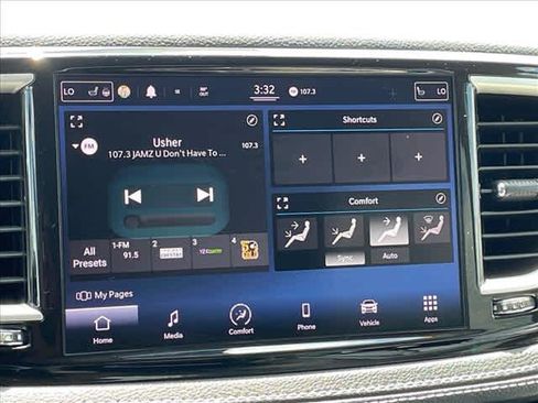 Used 2021 Chrysler Pacifica Touring-L FWD image 23