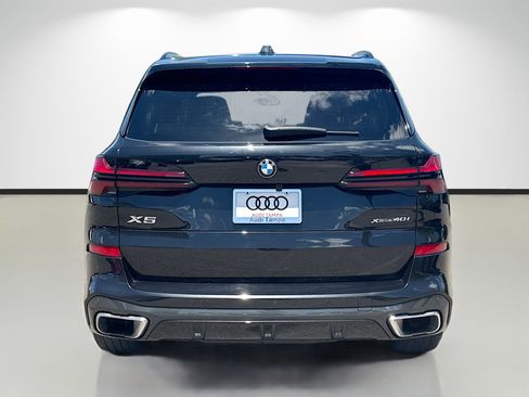 Used 2024 BMW X5 xDrive40i w/ M Sport Package AWD/4WD image 4