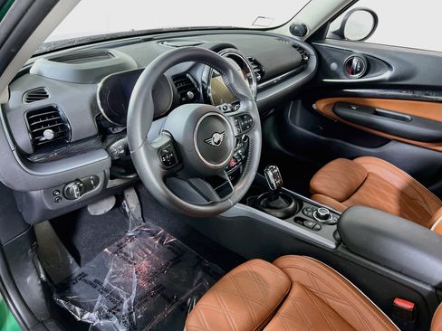 Used 2024 MINI Cooper Clubman S FWD image 9