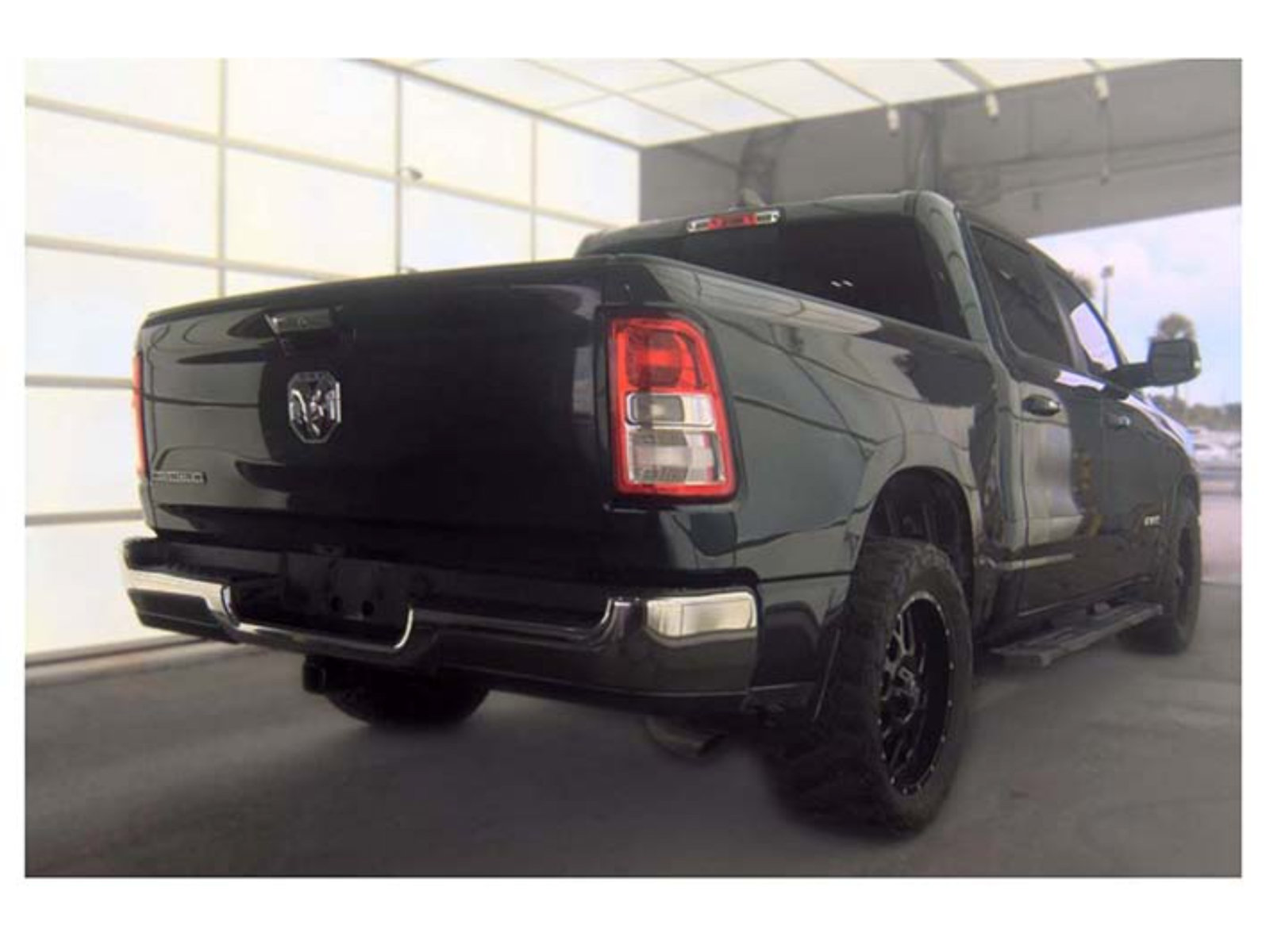 Used 2020 RAM 1500 Big Horn RWD image 2