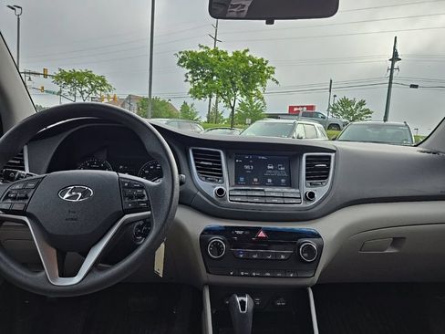 Used 2018 Hyundai Tucson SEL AWD/4WD image 35