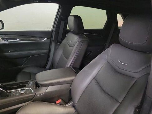 Certified 2023 Cadillac XT5 Sportv w/ Technology Package AWD/4WD image 12
