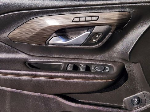 Used 2021 GMC Terrain SLT w/ Infotainment Package II image 22