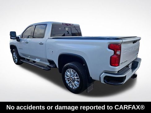 Used 2023 Chevrolet Silverado 2500 High Country w/ Z71 Off-Road Package AWD/4WD image 4