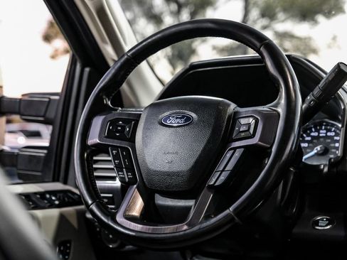 Used 2020 Ford F250 Limited image 13