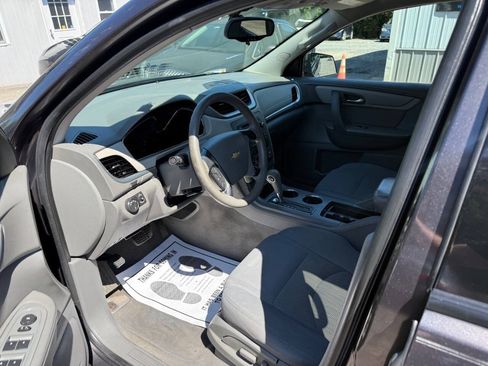 Used 2013 Chevrolet Traverse LS AWD/4WD image 5