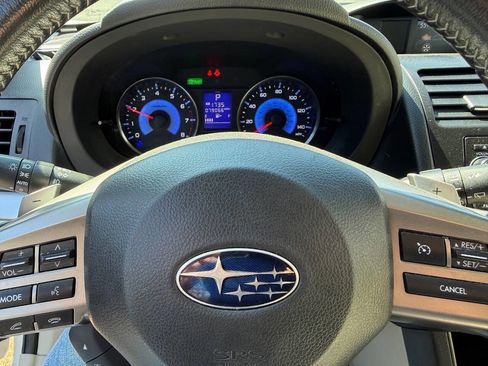 Used 2014 Subaru Crosstrek 2.0i Premium image 18