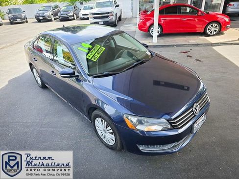 Used 2014 Volkswagen Passat 1.8T S image 1