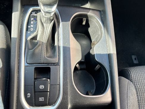 Used 2020 Hyundai Santa Fe SE w/ Cargo Package image 12