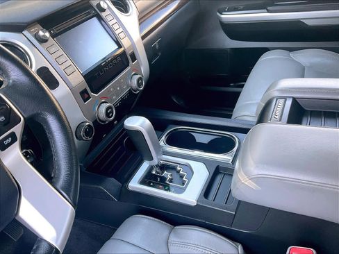 Used 2016 Toyota Tundra Limited w/ Limited Premium Package image 20