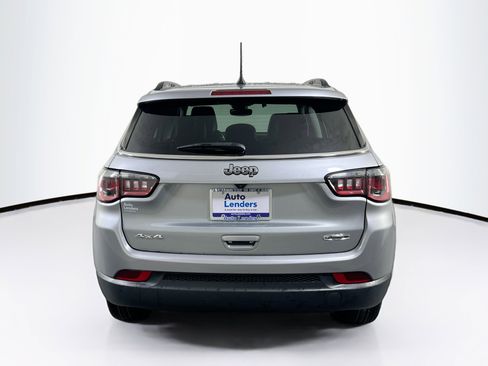 Used 2022 Jeep Compass Latitude AWD/4WD image 6