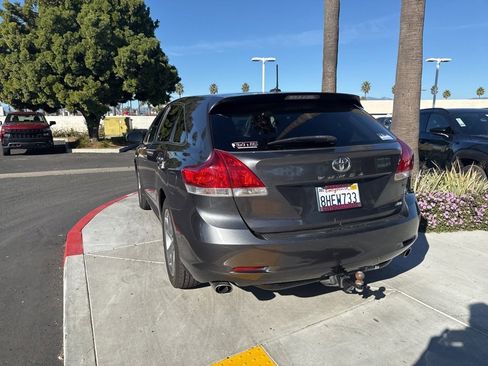 Used 2010 Toyota Venza AWD image 17