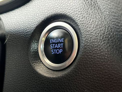 Certified 2022 Toyota Corolla XSE FWD image 23