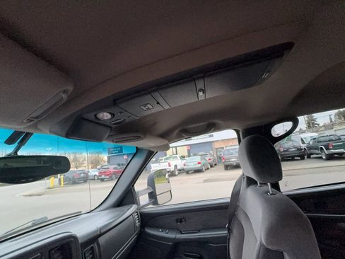 Used 2002 GMC Sierra 2500 2WD Crew Cab HD image 12