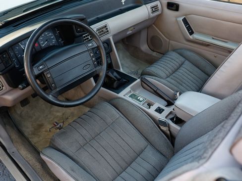 Used 1992 Ford Mustang LX image 8