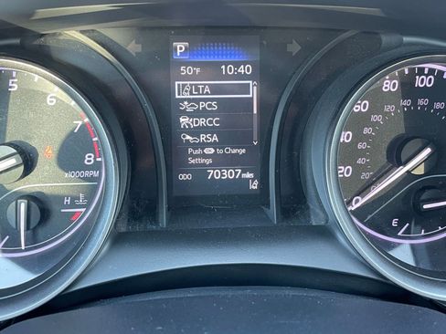 Used 2021 Toyota Camry SE image 39