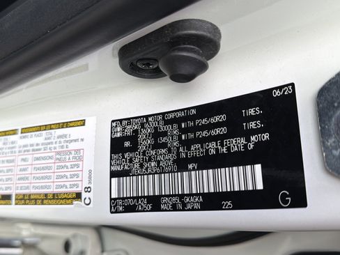 Used 2023 Toyota 4Runner Limited AWD/4WD image 28