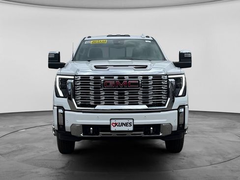 New 2026 GMC Sierra 3500 Denali w/ Denali Reserve Package AWD/4WD image 2