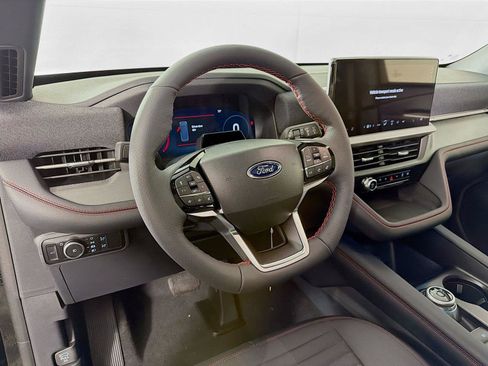 New 2026 Ford Explorer ST-Line w/ ST-Line Street Pack AWD/4WD image 16