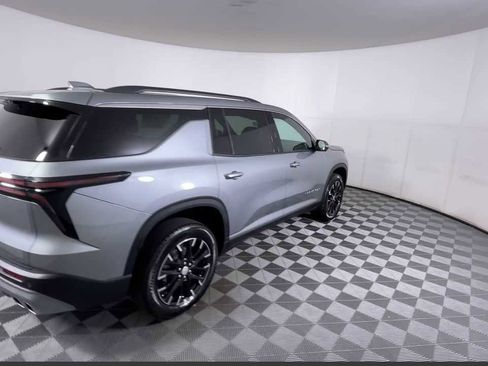 New 2026 Chevrolet Traverse LT w/ Sun and Wheel Package image 16