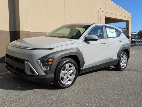 New 2026 Hyundai Kona SE image 10