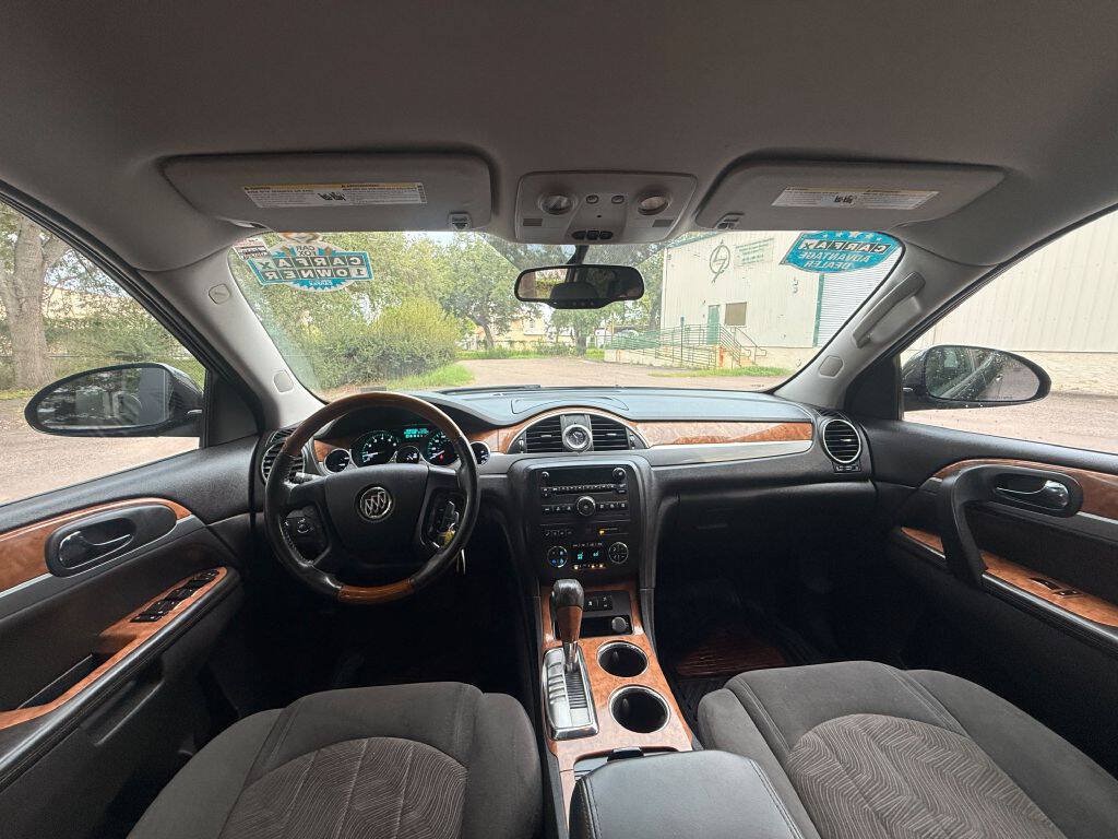 Used 2011 Buick Enclave CX FWD image 13