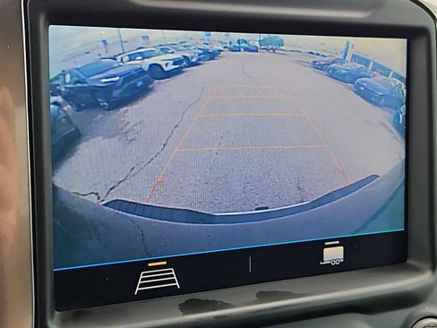 Used 2022 Chevrolet Silverado 3500 LT w/ Convenience Package AWD/4WD image 14