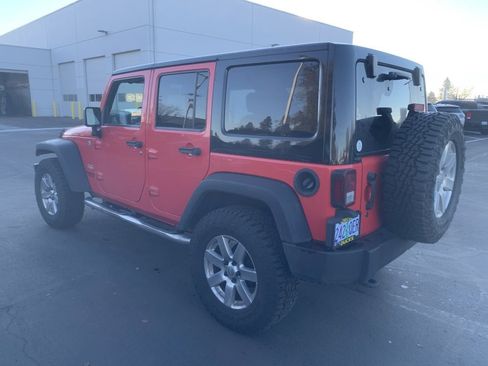 Used 2013 Jeep Wrangler Unlimited Sahara w/ Dual Top Group image 2