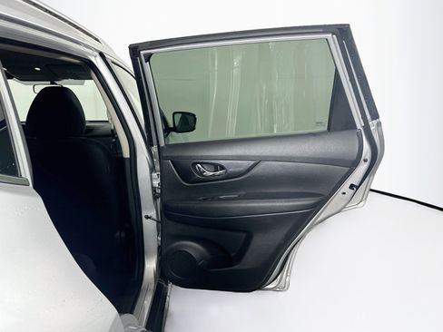 Used 2018 Nissan Rogue SV FWD image 29