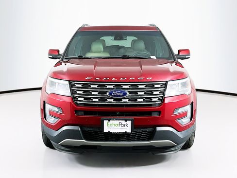 Used 2017 Ford Explorer Limited w/ Equipment Group 301A image 2