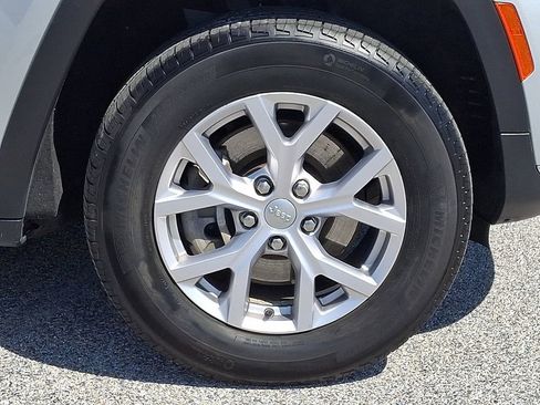 Used 2022 Jeep Grand Cherokee L Limited image 11