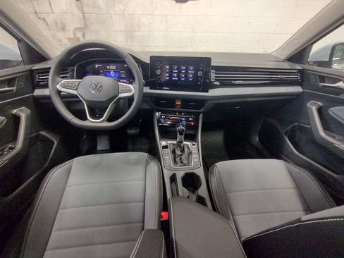 New 2026 Volkswagen Jetta SE image 33