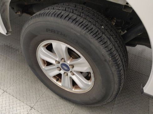 Used 2018 Ford F150 XLT AWD/4WD image 31