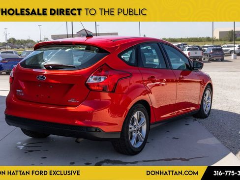 Used 2013 Ford Focus SE FWD image 24