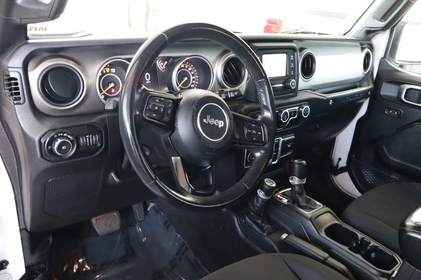 Used 2018 Jeep Wrangler Unlimited Sport S AWD/4WD image 56