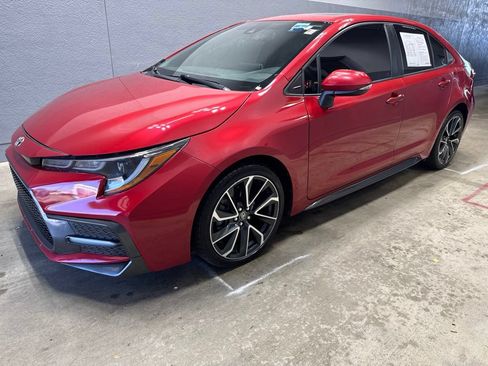 Used 2021 Toyota Corolla XSE FWD image 6