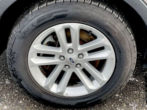 Used 2014 Ford Explorer XLT w/ Equipment Group 202A image 36