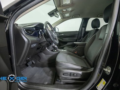 Used 2022 Buick Encore GX Preferred w/ Cold Weather Comfort Package AWD/4WD image 11