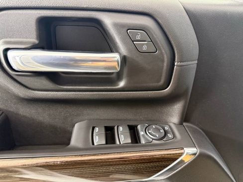 Used 2021 Chevrolet Silverado 2500 LT w/ Z71 Off-Road Package image 19