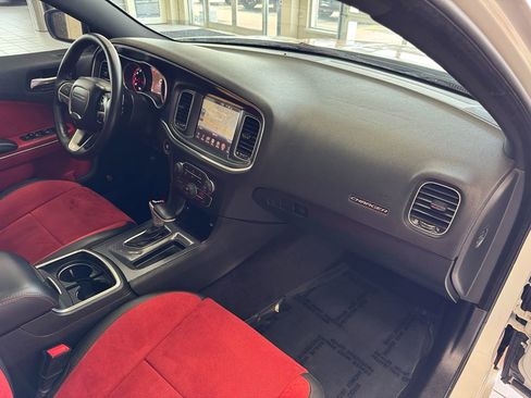 Used 2015 Dodge Charger R/T image 21