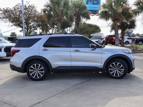 Used 2022 Ford Explorer ST-Line image 22