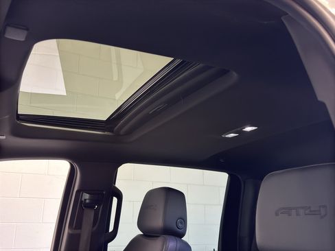 Used 2024 GMC Sierra 3500 AT4 w/ AT4 Preferred Package AWD/4WD image 43