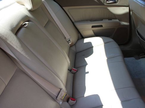 Used 2005 Cadillac STS w/ Preferred Equipment Group RWD image 38