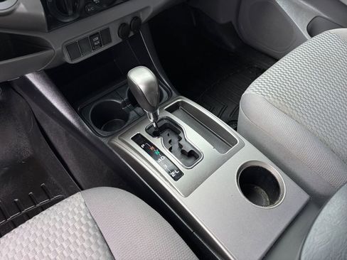 Used 2015 Toyota Tacoma 4x4 Double Cab w/ SR5 Package image 19