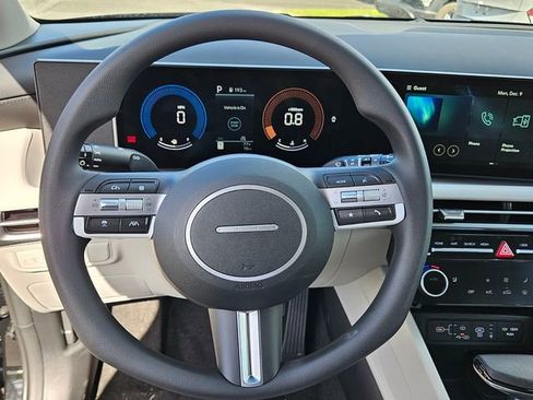 Used 2025 Hyundai Tucson SEL image 13