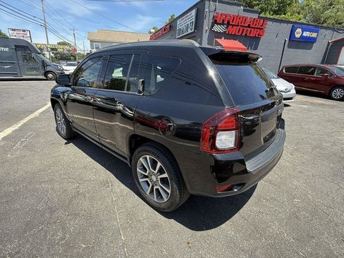 Used 2017 Jeep Compass Sport FWD image 3