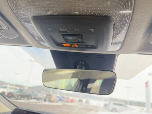 Used 2024 Toyota Prius LE image 18